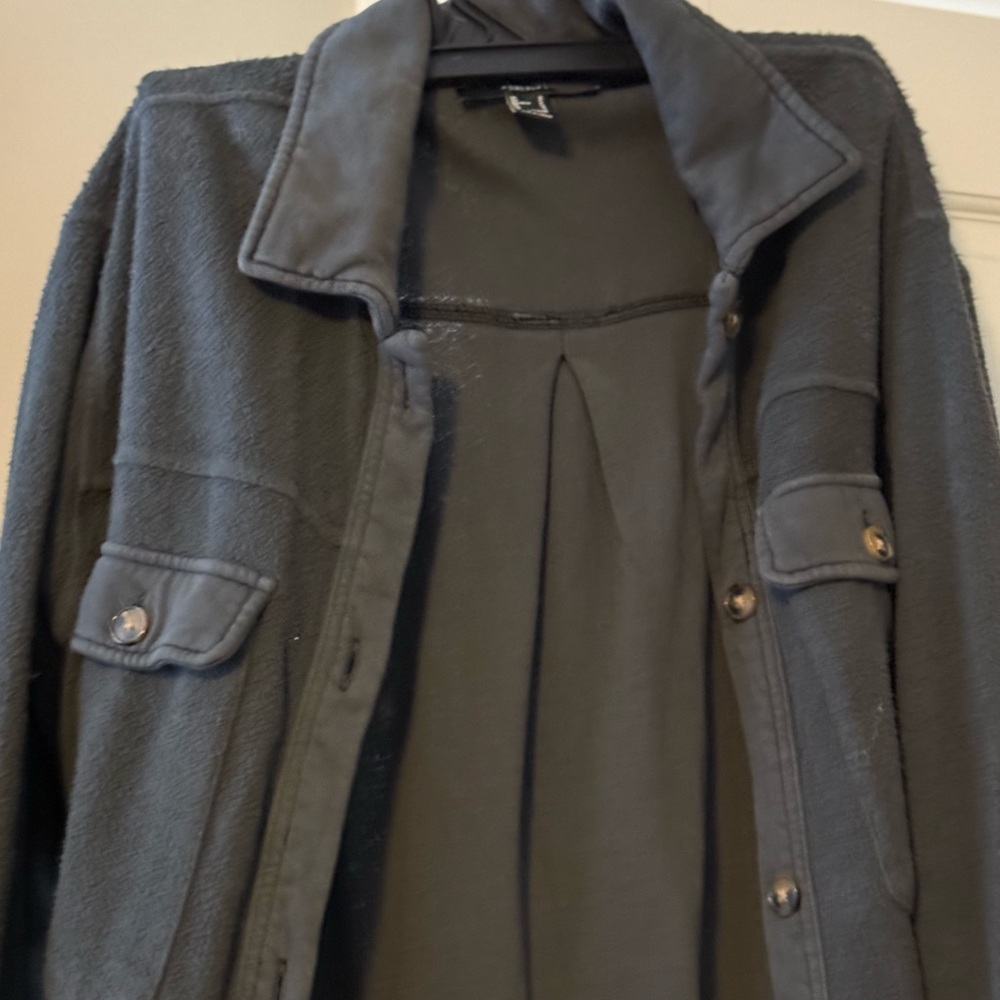 Brand new! Longline Dolphin-Hem Shacket